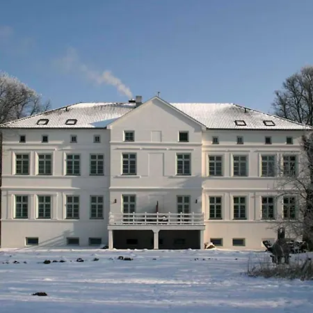 Herrenhaus App.02 Apartment Blengow